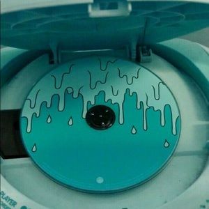 Meet your Posher, Molly